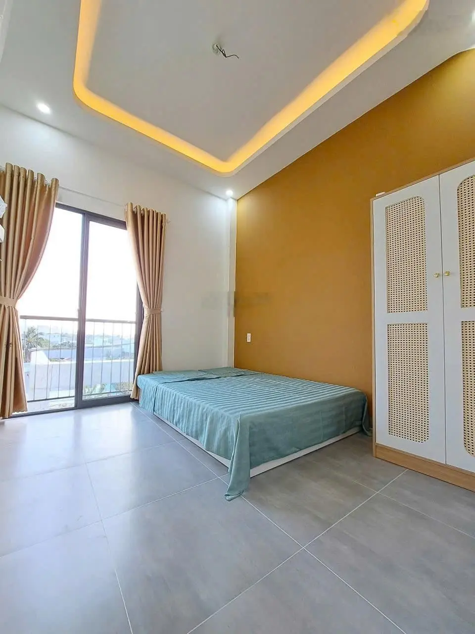 Siêu phẩm dòng tiền, nhà 4 tầng có thang máy, hẻm 5m, linh đông thủ đức