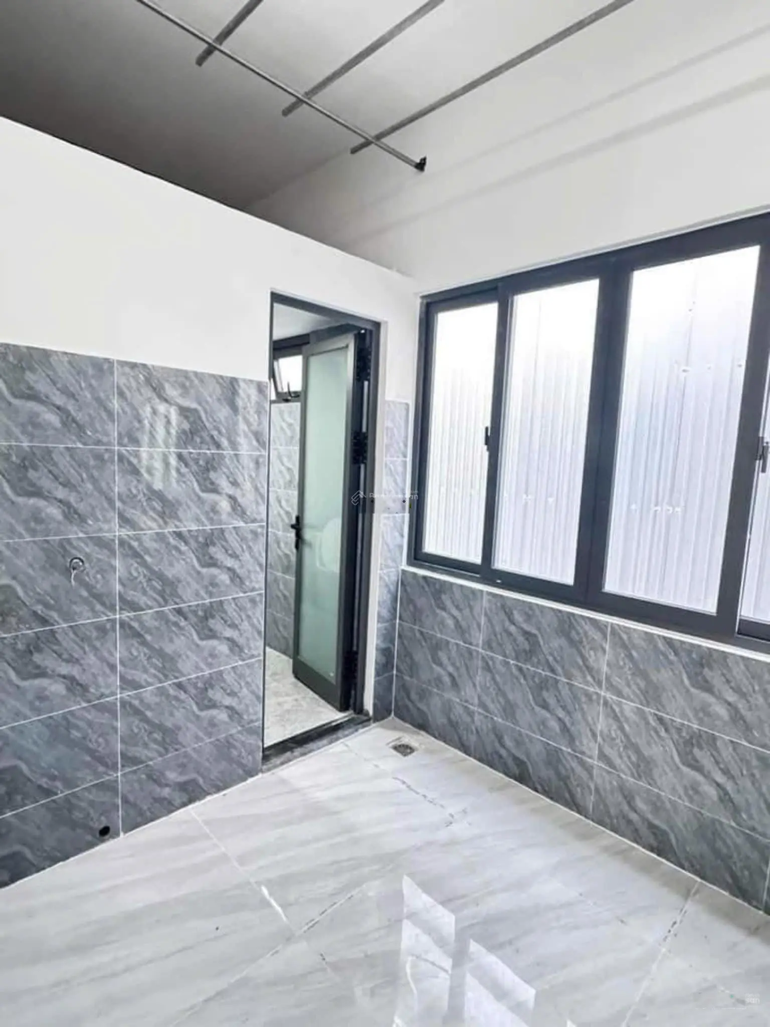 Kẹt tiền bán gấp nhà gần Lotte Nguyễn Thị Thập, Tân Phong, Quận 7. Giá chỉ 3,59 tỷ. 0906 806 *** Ngân