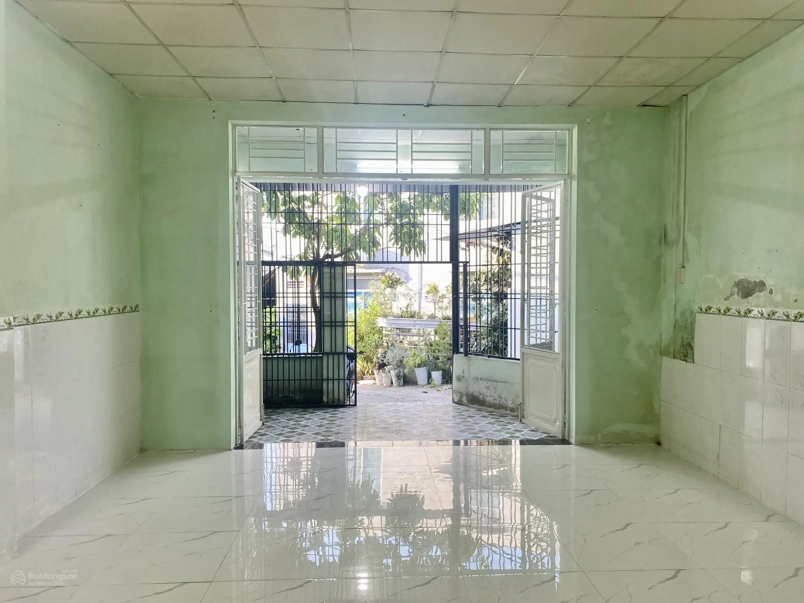 Bán nhà cấp 4 hẻm Dương Vân Nga, Vĩnh Hải, Nha Trang. Dt:83m2. Sổ hồng. Giá:2 tỷ. Lh:0931183878