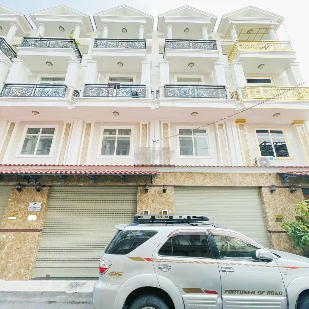 NHÀ 4 LẦU ĐỒNG BỘ-QL13- NGAY CHỢ BÌNH TRIỆU- CẦU BÌNH TRIỆU