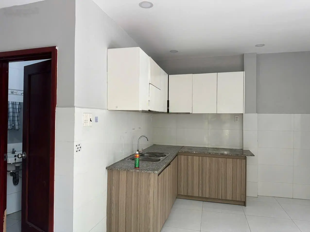 Bán nhà mới toanh, dt 53m, sàn 79m phường Long Thạnh Mỹ
