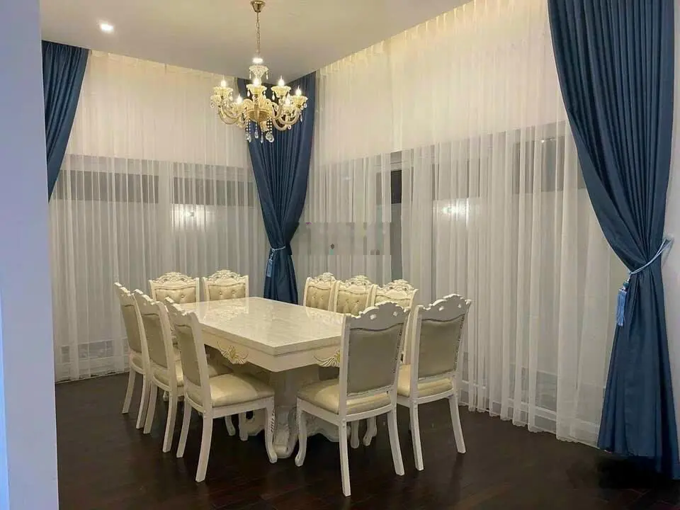 Bán Villa Nam Hồ thiết kế hiện đại 200m2, nội thất cao cấp giá 11 tỷ thương lượng