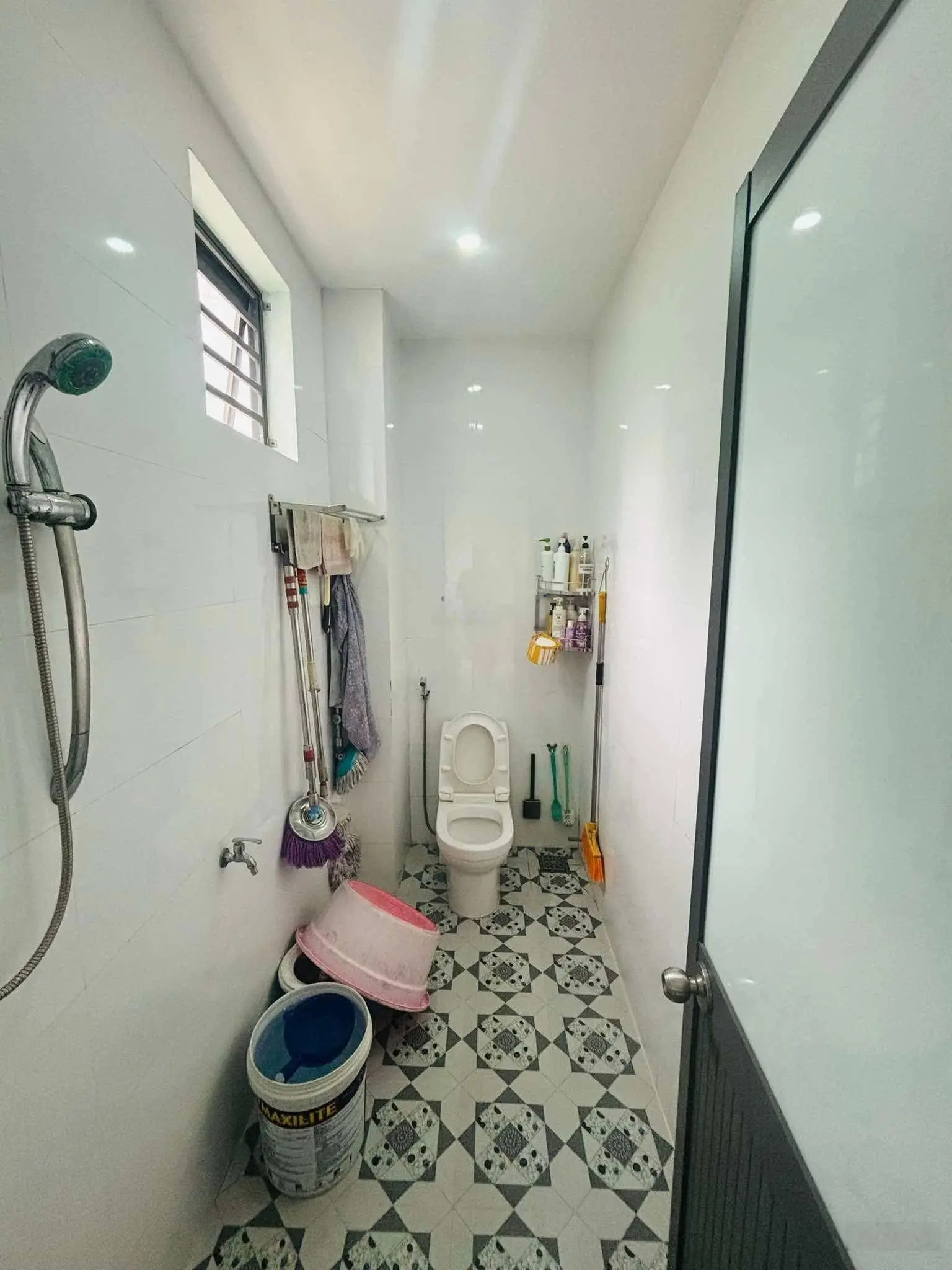 Bán nhà mặt phố đường 5,5m lề 3m Dương Trí Trạch gần ngay bãi biển Phạm Văn Đồng