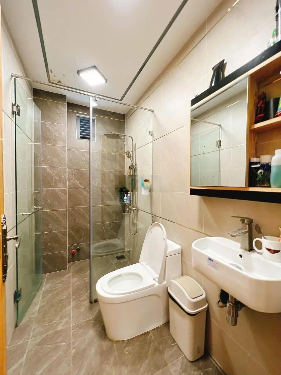 Tôi bán nhà xem ngay 2Tỷ360/67,2m2 Duy Tân, P15, Phú Nhuận. Cách mặt tiền đường Huỳnh Văn Bánh 50m