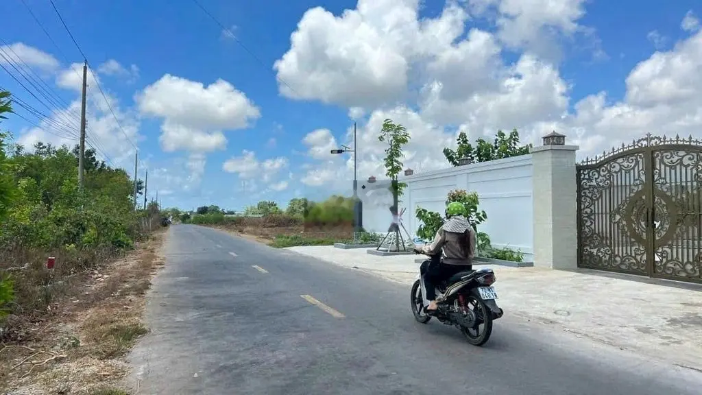 BÁN 2 LÔ LIỀN KỀ MT ĐƯỢNG NGUYỄN HUỆ - ĐẤT ĐỎ ,NGANG 10X65M