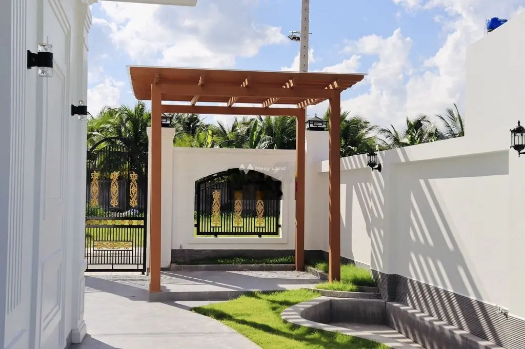 Giảm giá sâu căn nhà 2 tầng + sân vườn, 9x26m cách ĐL.Đồng Khởi 300m