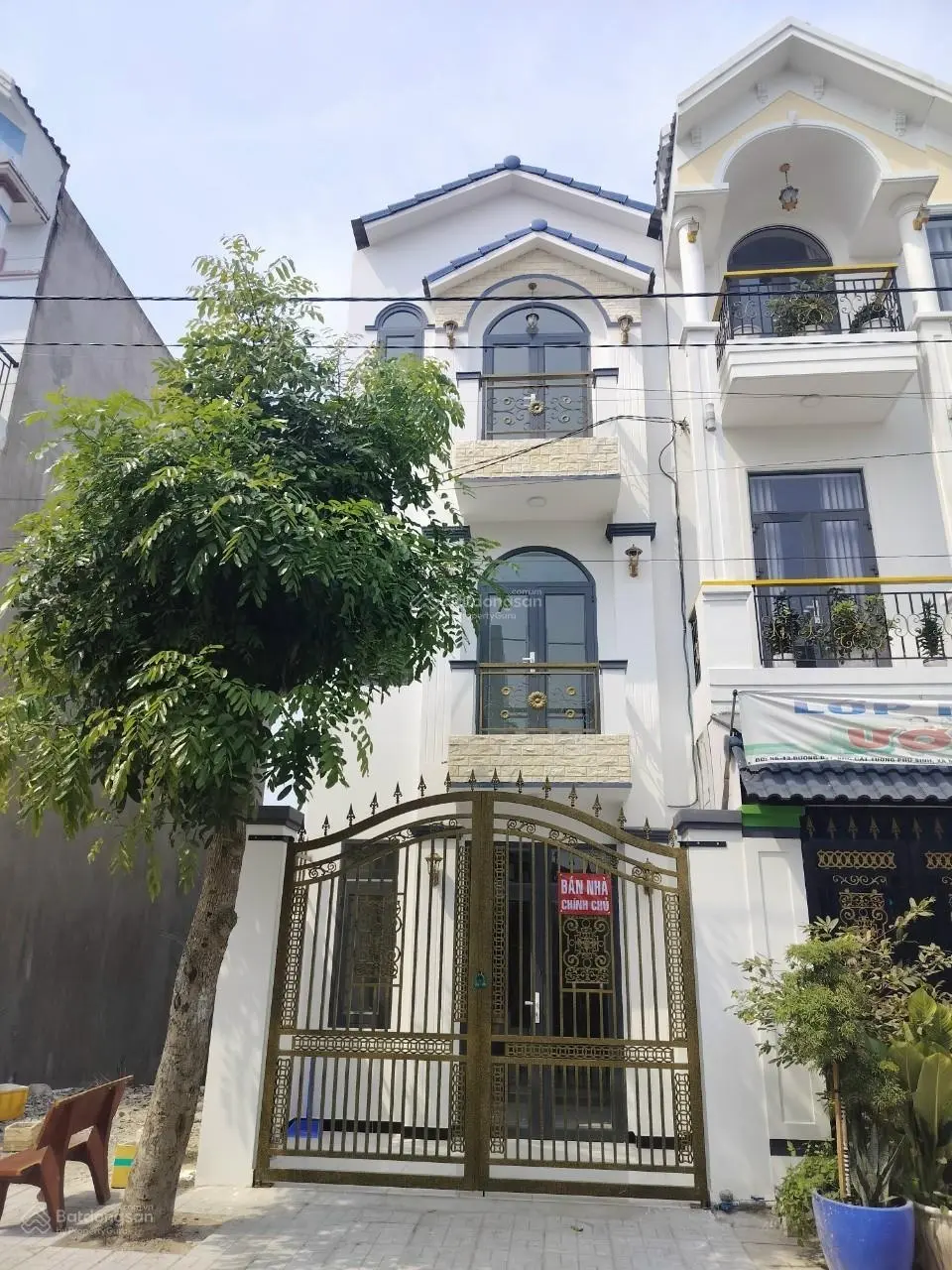 Chủ hạ giá bán nhà đúc 2 tấm bán nhanh trong tuần 2.5 tỷ nay còn 1.tỷ95 bao công chứng