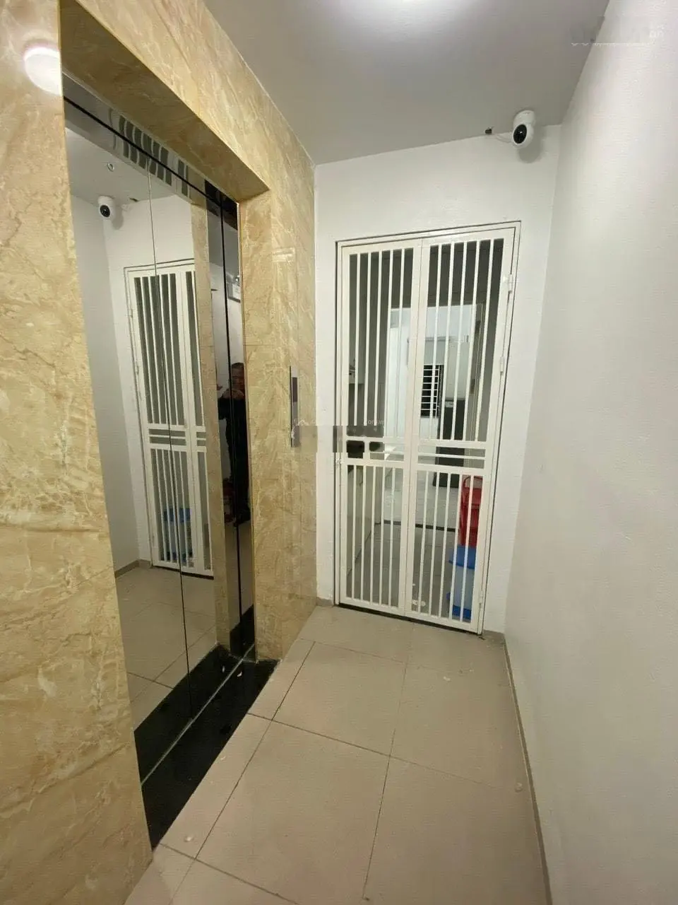 Bán nhà Yên Lãng - Đống Đa 50m2, 7 tầng, thang máy, 13pn + wc, chào 12,8 tỷ