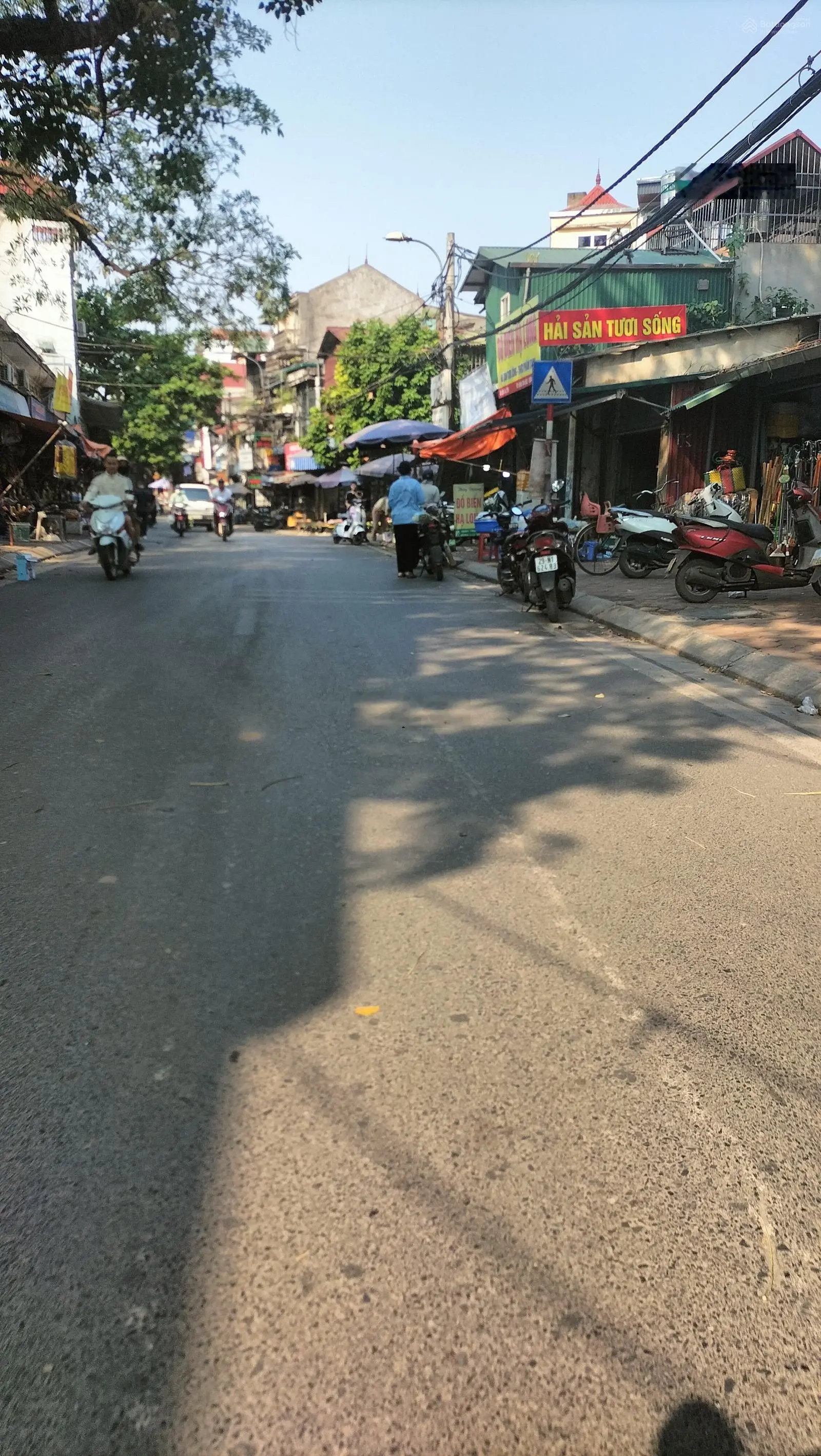 Mặt Đường - Giáp Hải-Đông Dư - Kinh Doanh đỉnh - cạnh ngã 6 Cầu Thanh Trì -50 m 1 tầng
