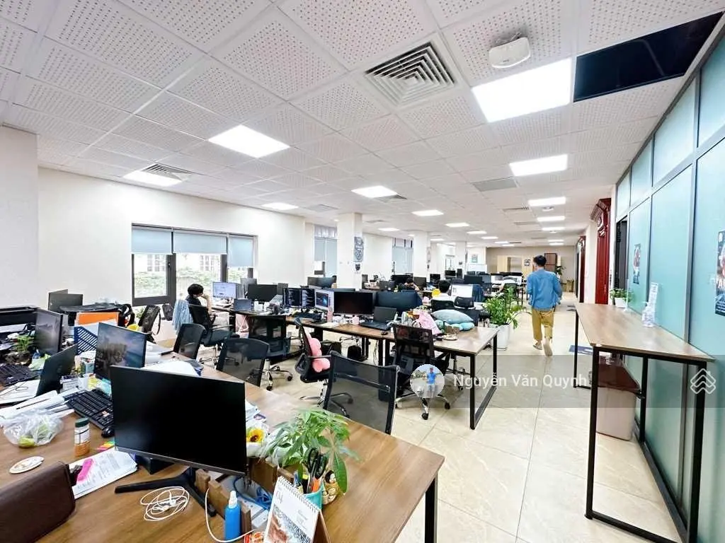 Bán biệt thự Lưu Hữu Phước, diện tích 273m2, lô góc mặt tiền 36m 5T nổi 1 tầng hầm, chủ thiện chí