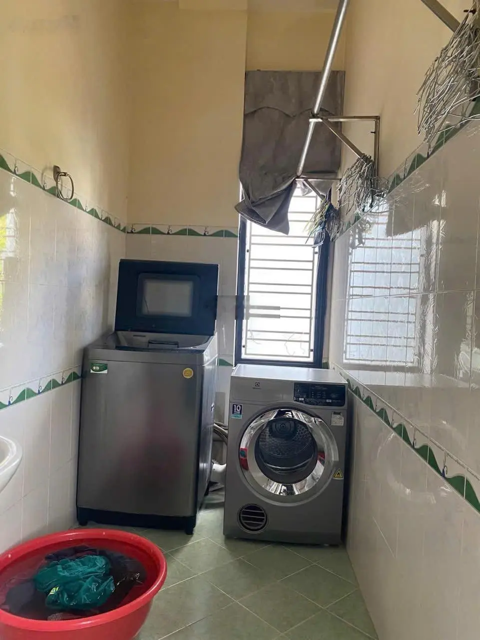 Bán nhà 3 tầng 2 mặt tiền đường Lê Thanh Nghị, Hòa Cường Bắc, Hải Châu. Gần 30/4