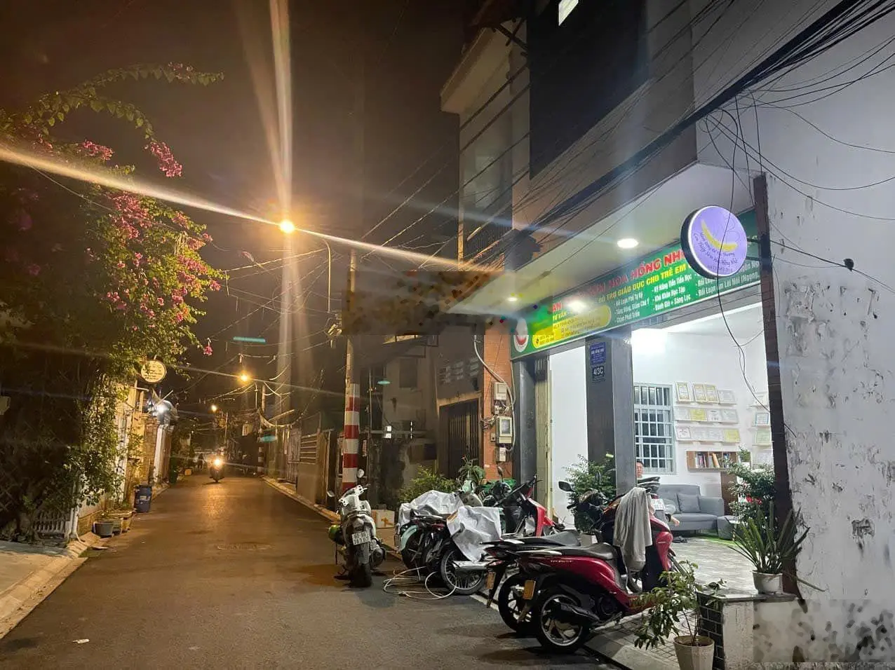 120m2 thổ cư . 5m x 24m, vuông vức. Chợ Tăng Nhơn Phú A - Quận 9 --- Giá : 7.5ty còn 6.5ty