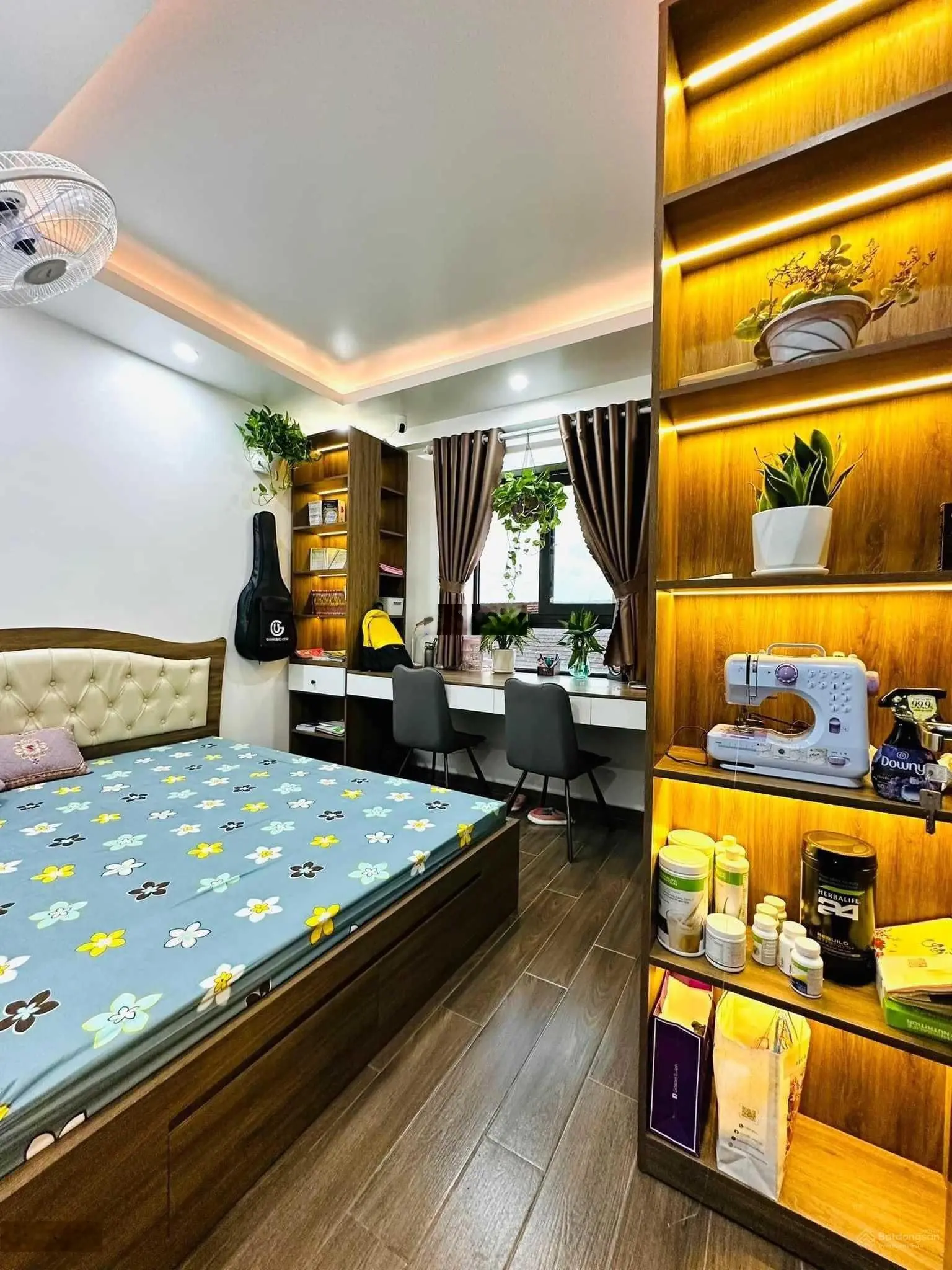 Bán CH 35 Lê Văn Lương, diện tích 107m2, 3N-2W, full nội thất, giá 7 tỷ bao phi sang tên
