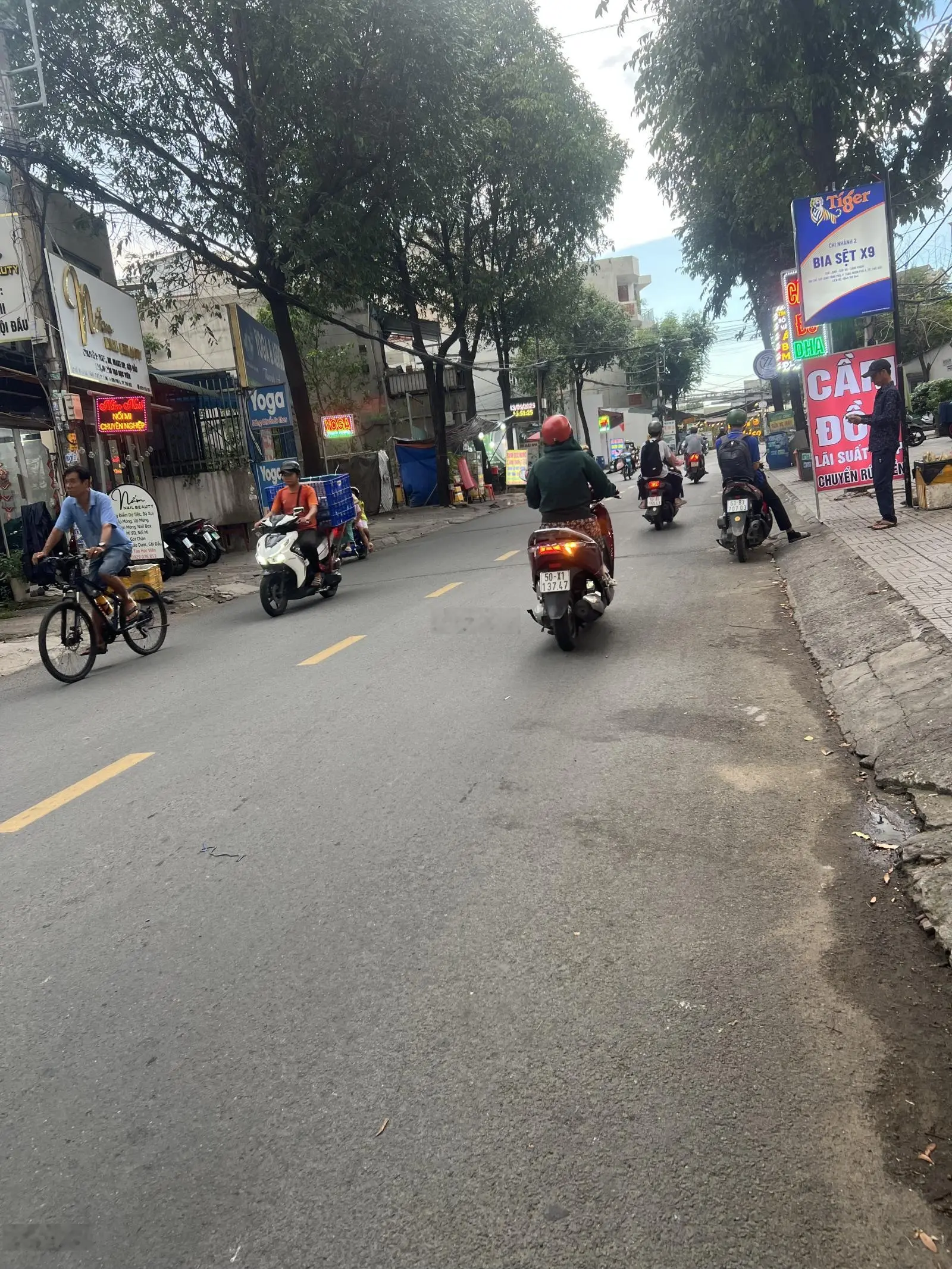 Bán nhà chính chủ mặt tiền kinh doanh 98,5m2, sàn 120m2 , tại phường Tăng Nhơn Phú A , Quận 9