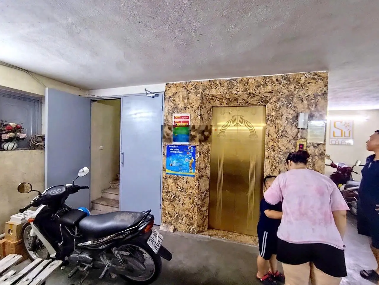 Chính chủ cần bán Tòa nhà kinh doanh mặt phố Ngọc Hồi Hoàng Mai giá thỏa thuận