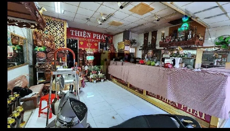 Bán nhà Mặt Tiền kinh doanh đỉnh, 3 tầng 200 m2(6,5x31) đường Đặng Thúc Vịnh, Hóc Môn. 13 tỉ