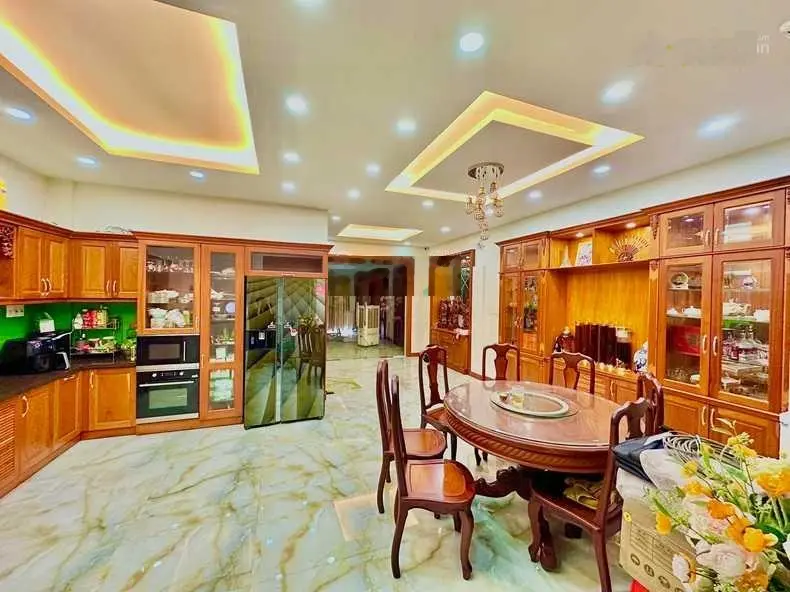 Bán biệt thự mi ni trung tâm Tân Sơn Nhì, Tân Phú, 120m2, 4 tầng, tặng nội thất