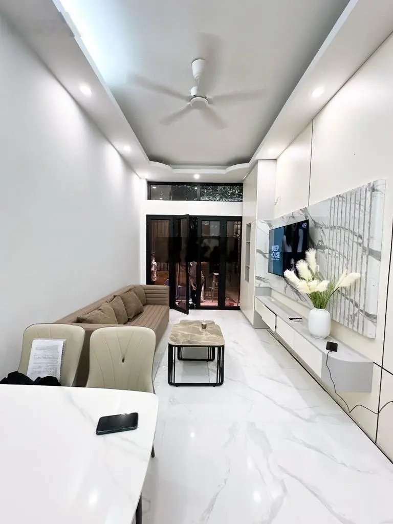 Bán nhà Khâm Thiên. Dt 25,6 m2, 4 tầng. Chào 5,25 tỷ có TL. Nói k vs tin ảo