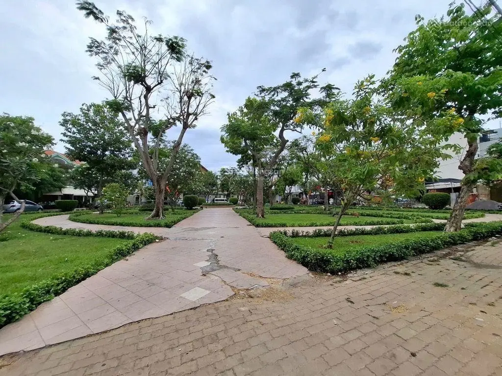 Bán nhà MT Bông Sao, Q8, 102mv, 3 tầng BTCT, view công viên, đường XH 8m, nở hậu tài lộc, chỉ 16 tỷ