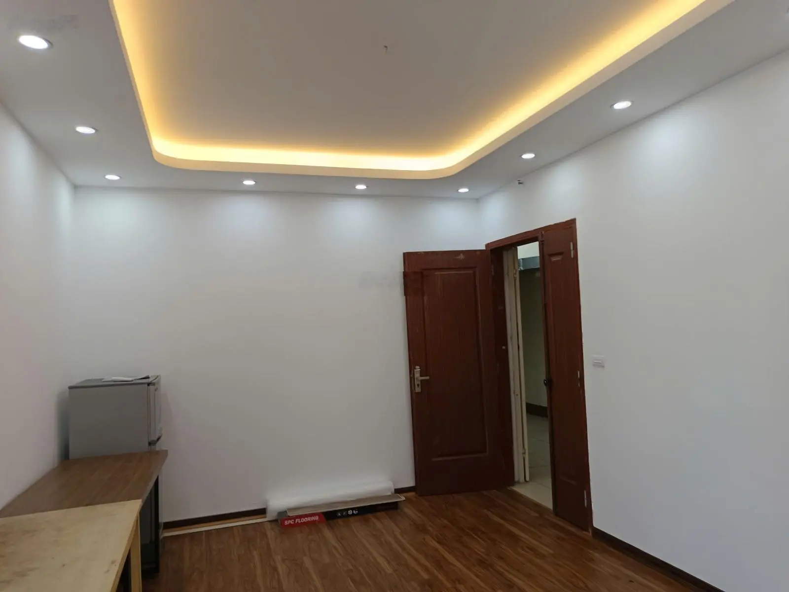 Tôi cần bán căn hộ Xa La - tầng trung đẹp - giá hợp lý - nhà full nội thất 0845 994 ***