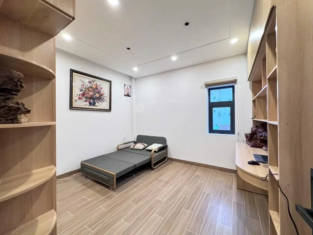 Full nội thất - DTSD 168m2 - nhà đẹp 4 tầng - HXH - Trường Thọ - giá chỉ 8x. Tỷ