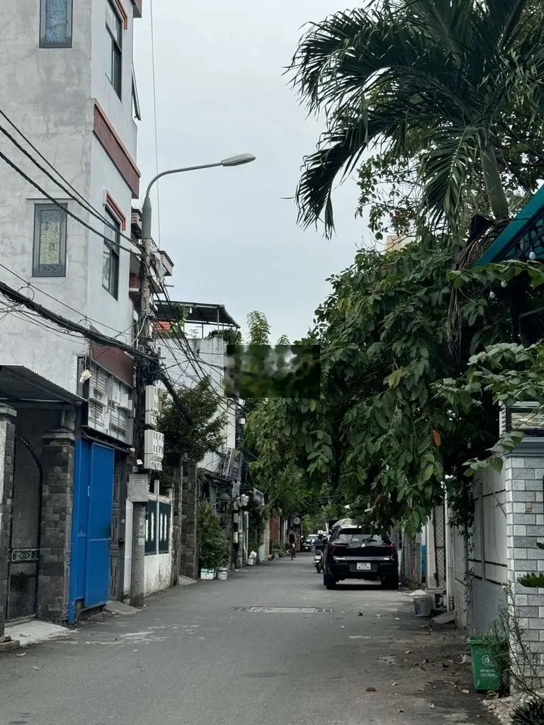 Bán đất tặng nhà cấp 4 Hà Huy Tập, ô tô đậu trước cửa