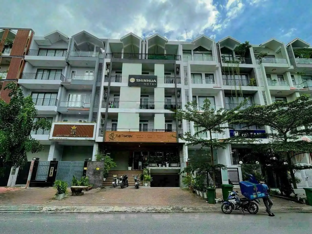 Tuyến đường thương hiệu liên Quận - 3/2 - Sư Vạn Hạnh - 20x39m - CTXD: 2 hầm 10T giá bán 150 tỷ TL
