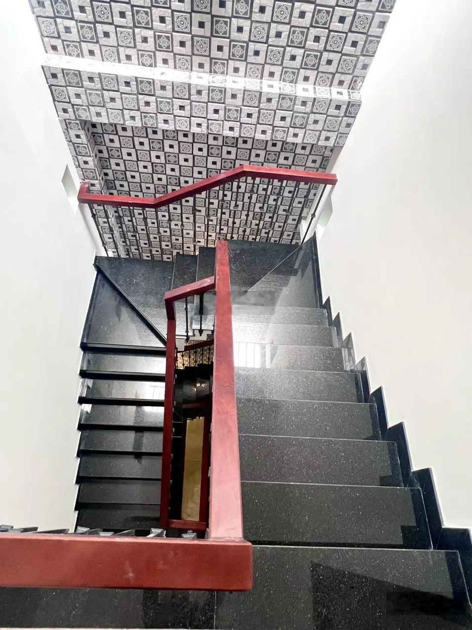 Gia đình chủ bán gấp nhà đang cho thuê 22tr/tháng, GIÁ 2TỶ580/52m2, đường Châu Thới - P.15 -Quận 10