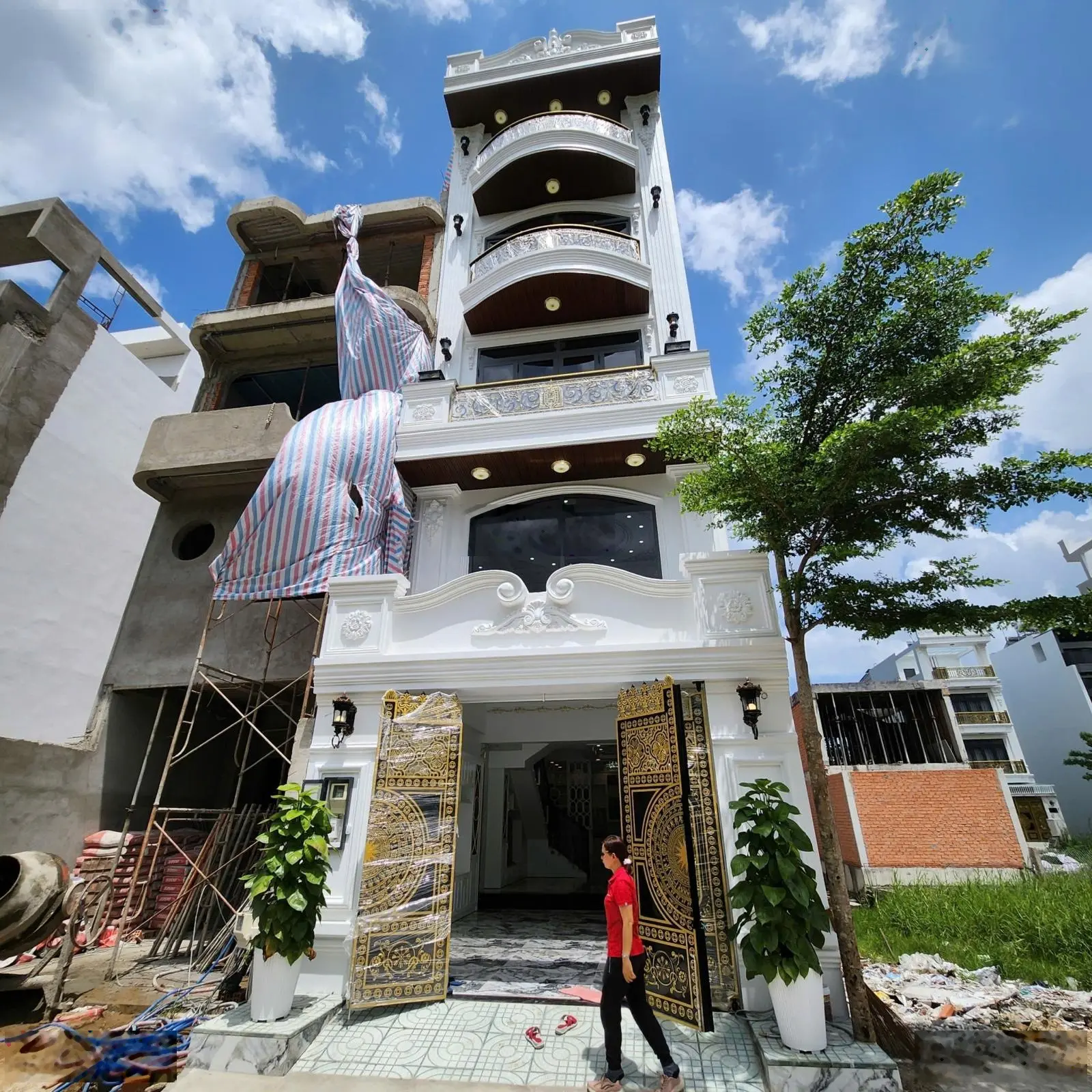 Nhà mới 5 tầng - ôtô ngủ trong nhà - Lê Văn Lương - liền kề Phú Mỹ Hưng giá 9tỷ 9