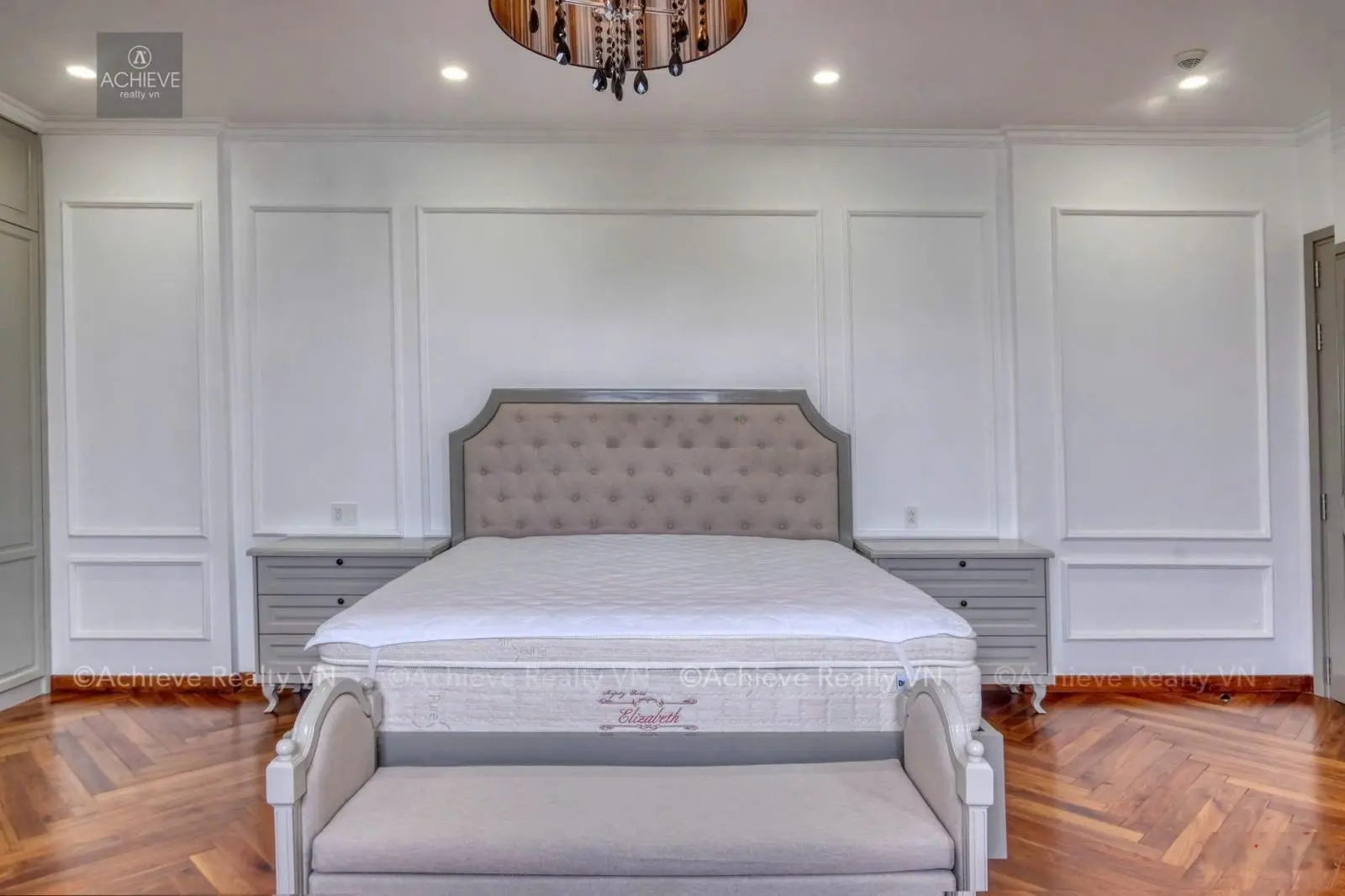 Bán Penthouse Masteri Thảo Điền 256m2 đầy đủ nội thất 35 tỷ bao thuế phí 3 phòng ngủ, 3WC