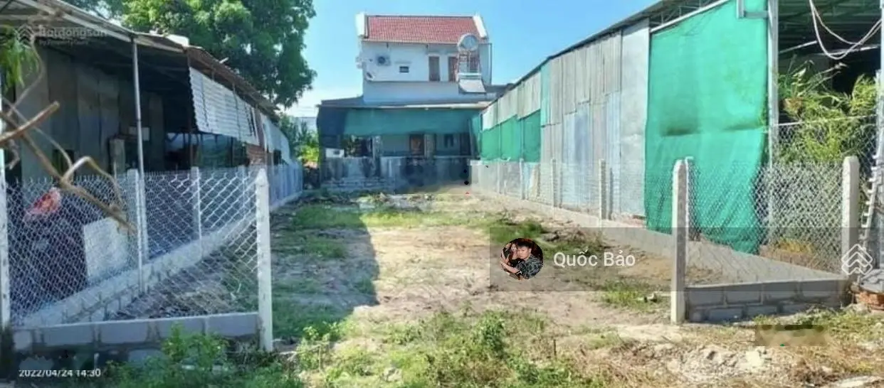 Cần bán đất. Tại Thị trấn Chợ Lách, Bến Tre. DT 120m2, đối diện THPT Trương Vĩnh Kiết