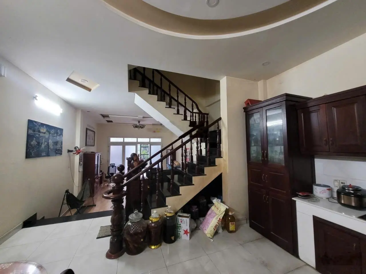 Bán nhà 4 tầng, gần Vincom Lê Văn Việt, ngay Ngã Tư Thủ Đức, giá 9 tỷ