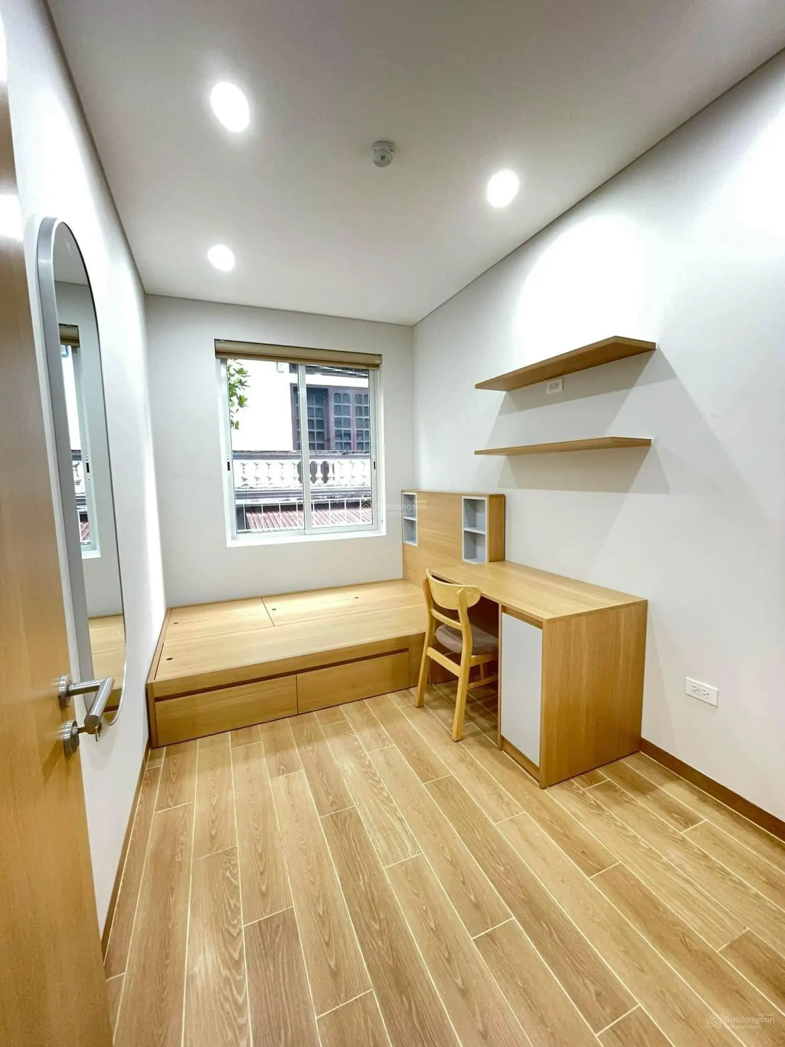 Nhanh! Bán nhà 90m2 - 7T thang máy - lô góc - ô tô - 16 phòng KK - DT 100tr/th - Xuân La, Xuân Đỉnh