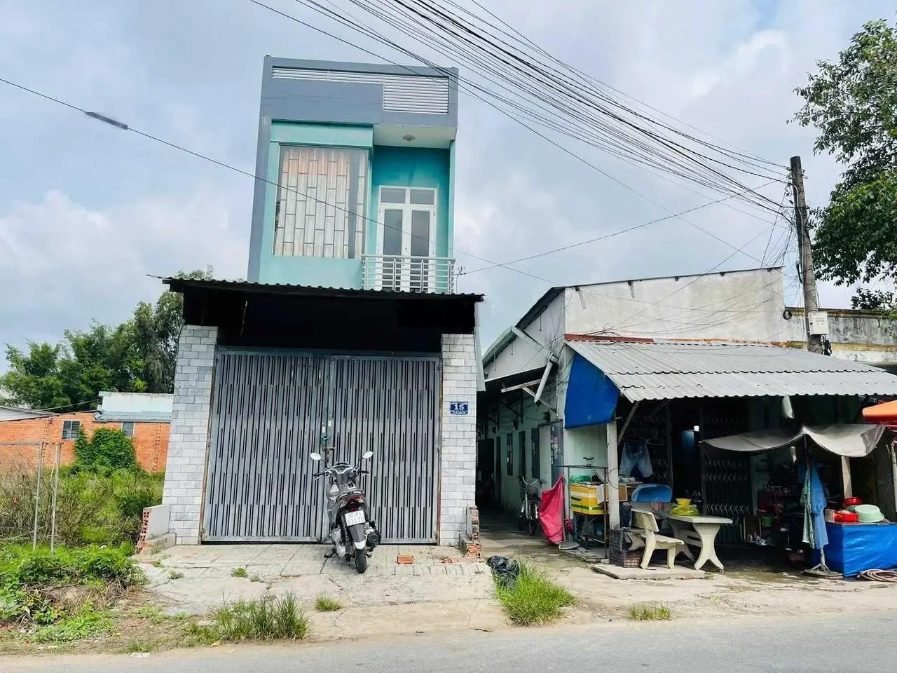 Chủ ngộp cần bán nhà và dãy nhà trọ