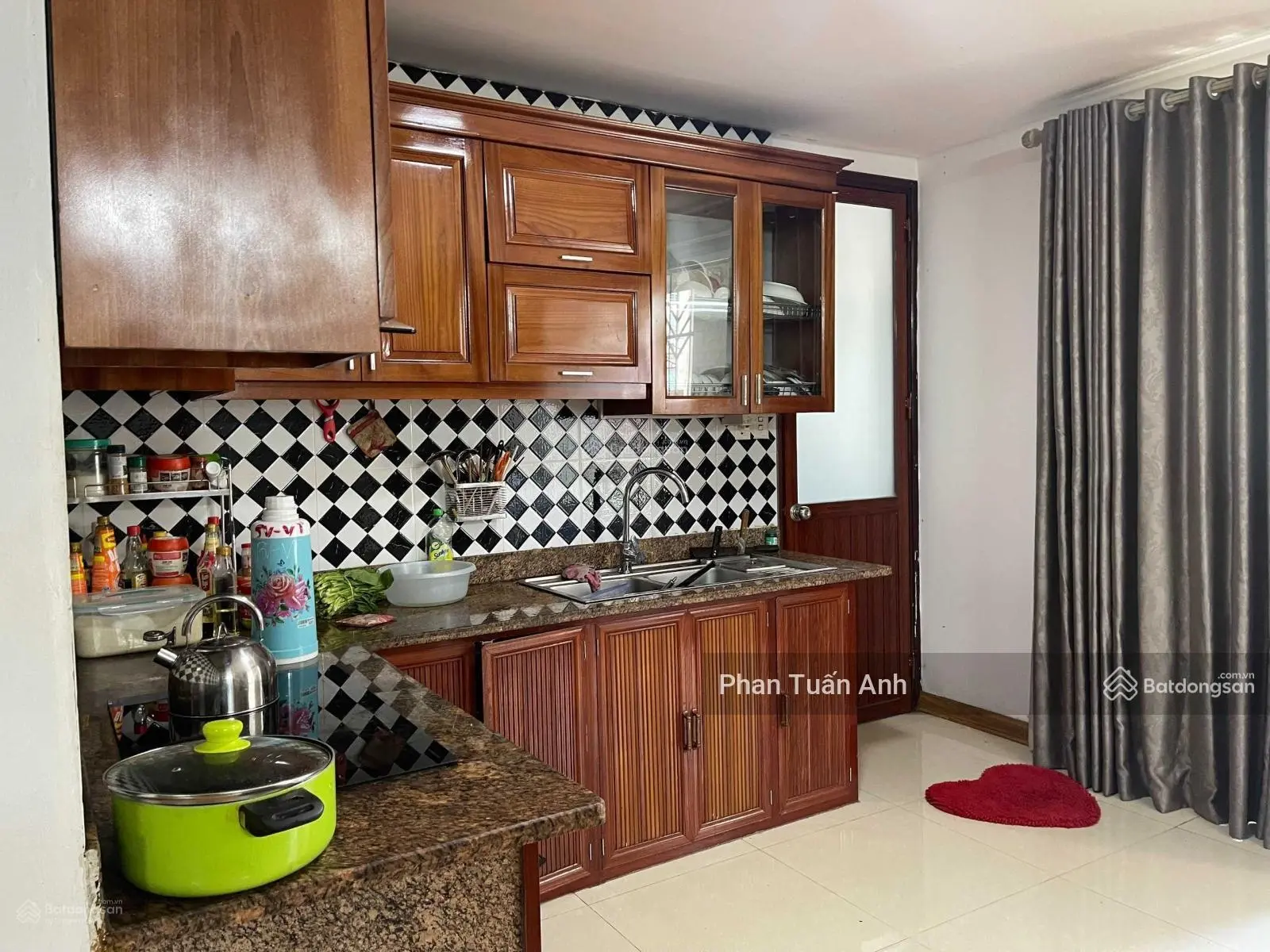 Bán căn hộ 133m2 tại CT4 Sudico Mỹ Đình Sông Đà, 3PN - 2VS full nội thất nhà sửa chữa đẹp