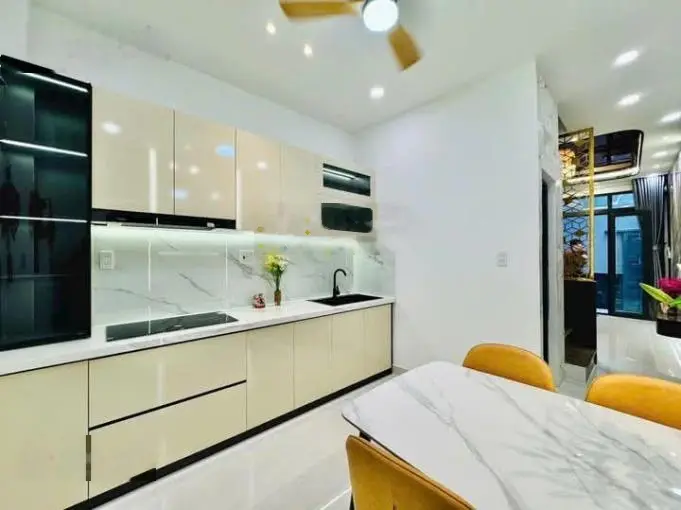 Định cư Úc bán nhà Vĩnh Viễn P4 Q10. DT 71,52m2 giá 3tỷ290 gần chợ Nhật Tảo. Đang cho thuê 29tr