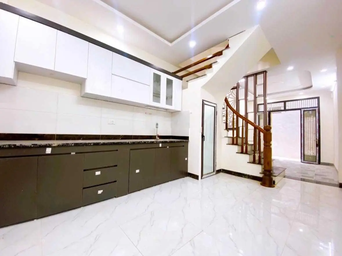 Cc mở bán 5 căn phố Giang Chính cách cầu Mai Lĩnh 600m, giá chỉ 2.15 tỷ, 40m2