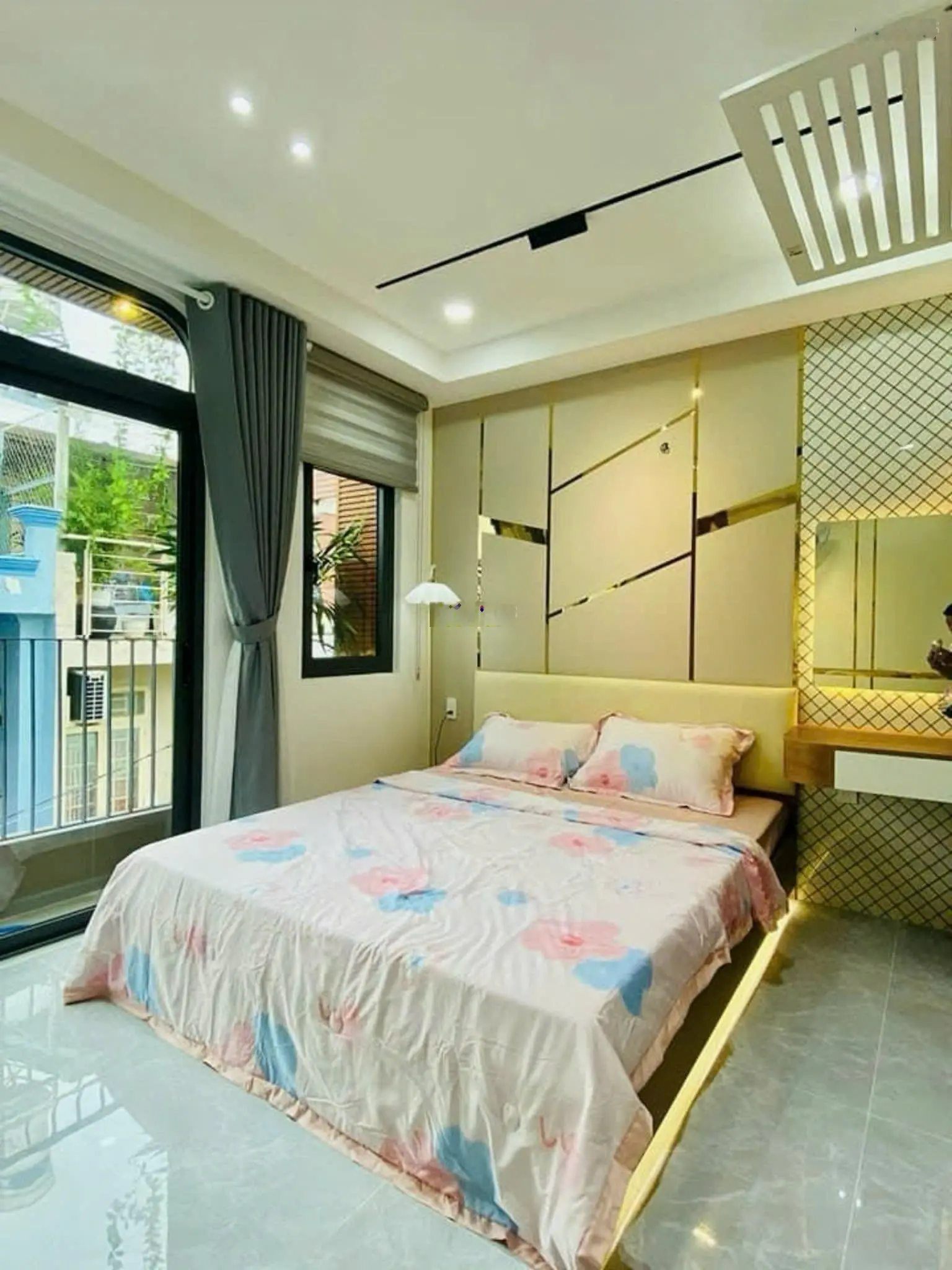 Xoay vốn làm ăn bán gấp nhà hẻm 4,5m đường Lý Thường Kiệt Tân Bình. Giá 3tỷ880, Diện tích 52m2