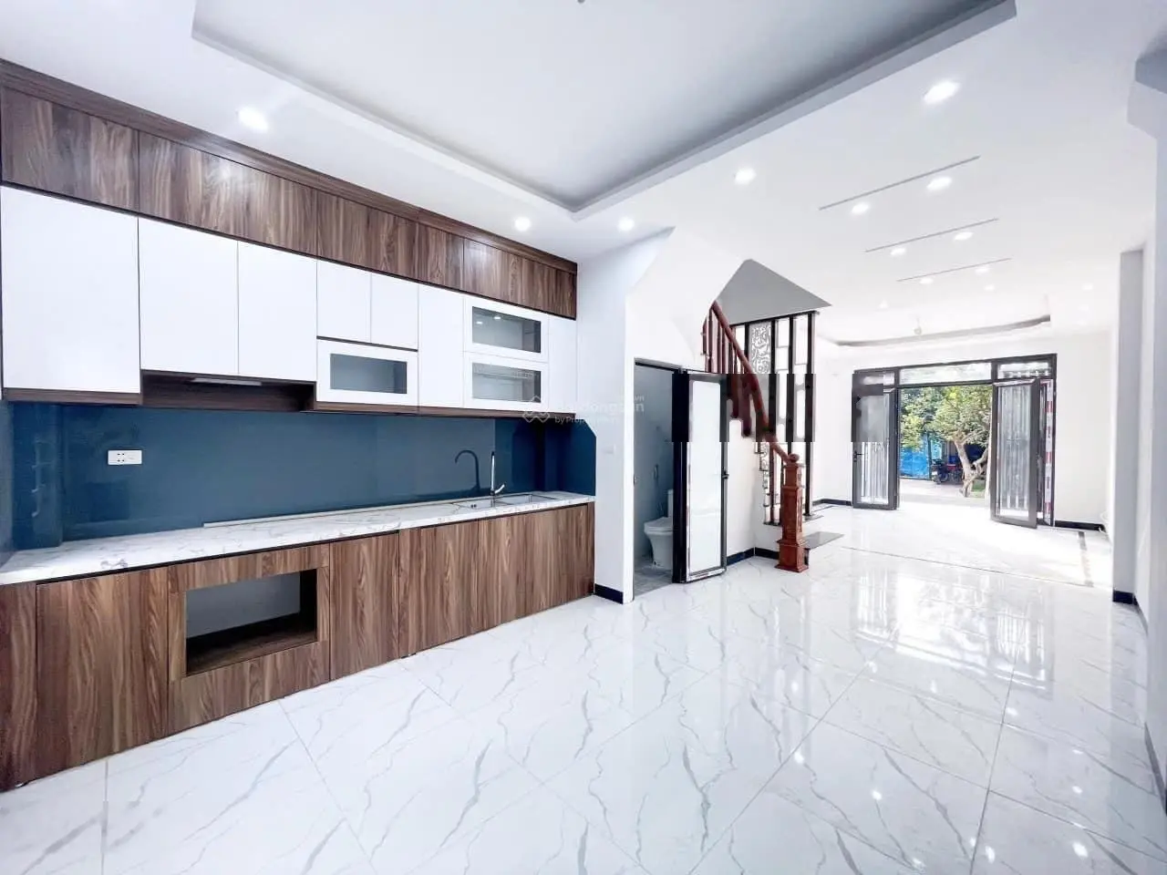 Nhà xây mới 4 Tầng thiết kế đẹp, 41m2 , 4 phòng ngủ, 500m ĐL Thăng Long, Sổ vuông vắn
