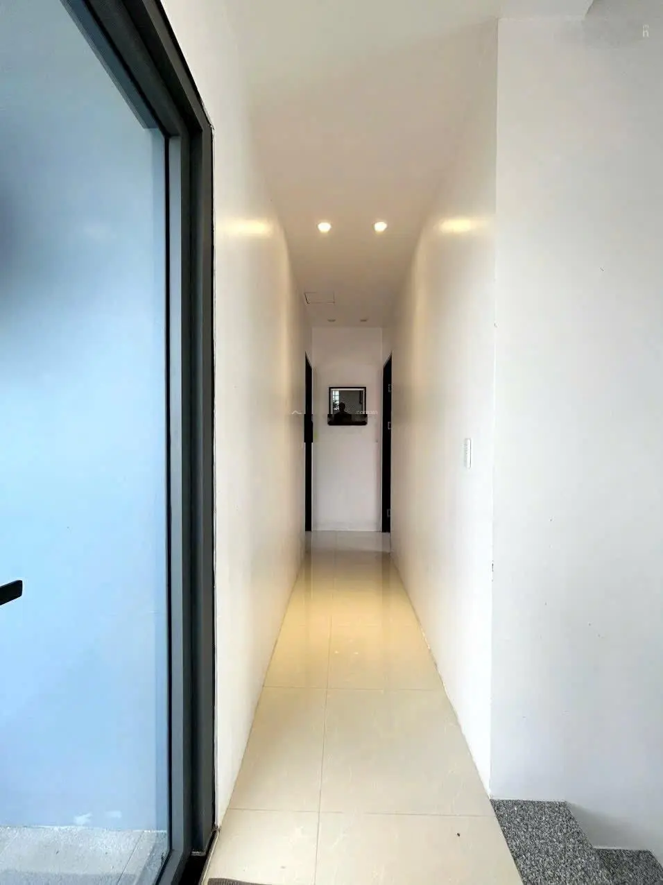 Cần bán gấp nhà trệt 2 lầu sân thượng mâm đúc có thể lên thêm lầu & 30 căn nhà trọ + quán cafe