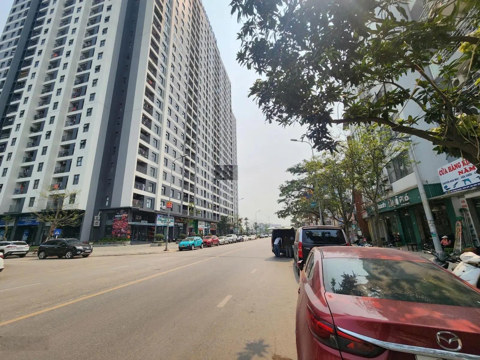 Mặt phố siêu hiếm nhà bán - kinh doanh sầm uất nhất Gia Lâm diện tích rộng vỉa hè rộng 8m