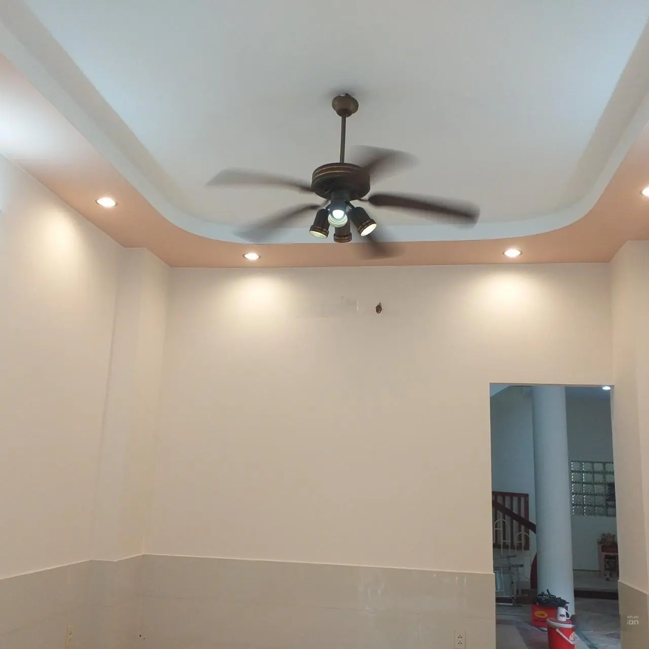 Bán căn nhà xe hơi ngủ trong nhà ngang 6m - 3 tầng BTCT gần chợ Hiệp Bình Chánh - KP 5 - Thủ Đức