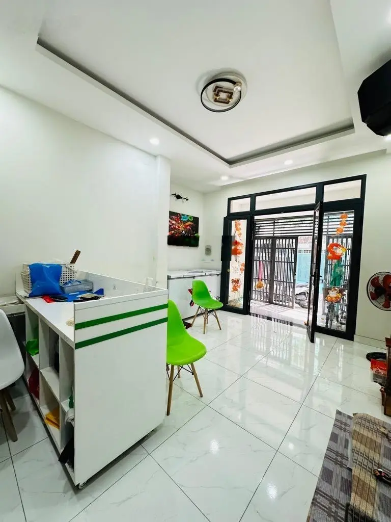 63m2 - 4 tầng - 2 mặt hẻm - Huỳnh Văn Bánh xe hơi vô nhà - an ninh - chỉ 11.8 tỷ