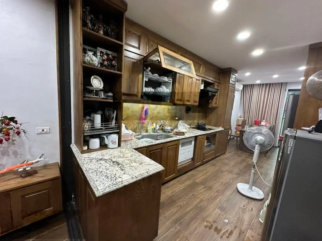Siêu hiếm, rẻ, chính chủ bán nhà 7 tầng * 60m,ô tô đỗ cửa, Cầu Giấy giá 25 tỷ Diện tí