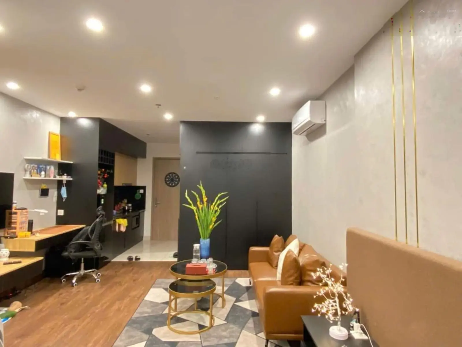 Chính chủ bán CĂN STUDIO TÒA #S2 #2ty170 full nội thất 0786 598 ***