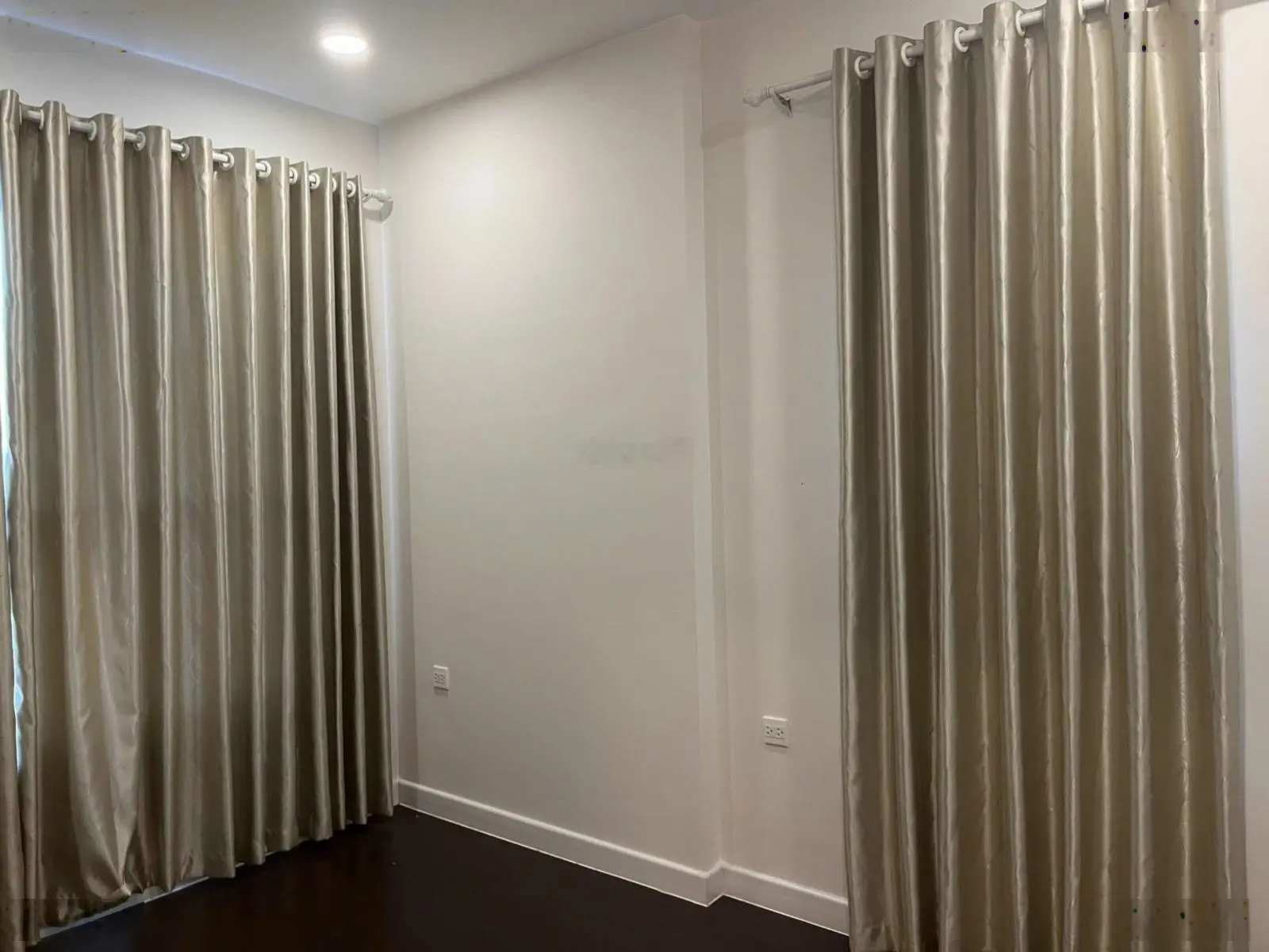Rẻ nhất thị trường - Cần bán gấp 3PN 90m2 The Sun Avenue chỉ 5.1 tỷ bao thuế phí