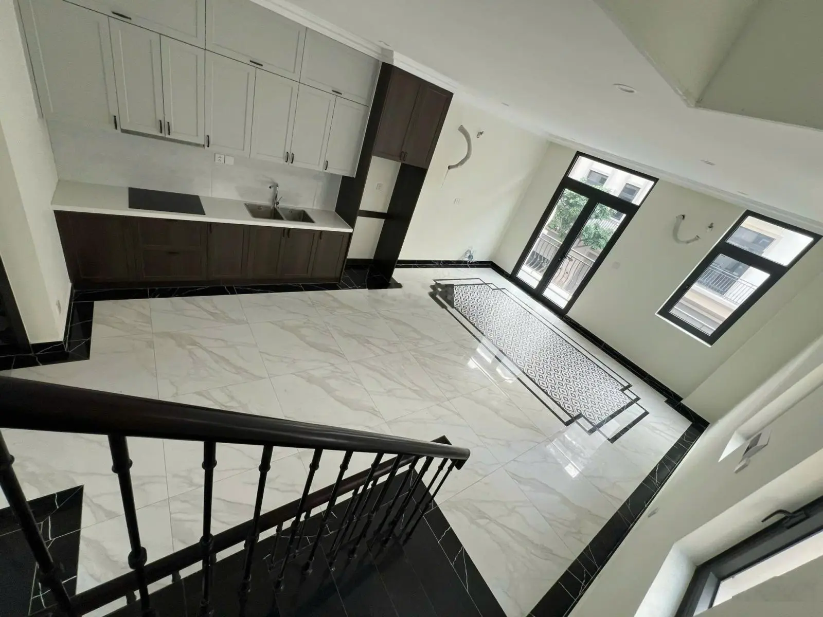 Siêu sốc LK 58.5m2 hoàn thiện 5 tầng, giá chỉ 7.7 tỷ Vin Ocean Park 2