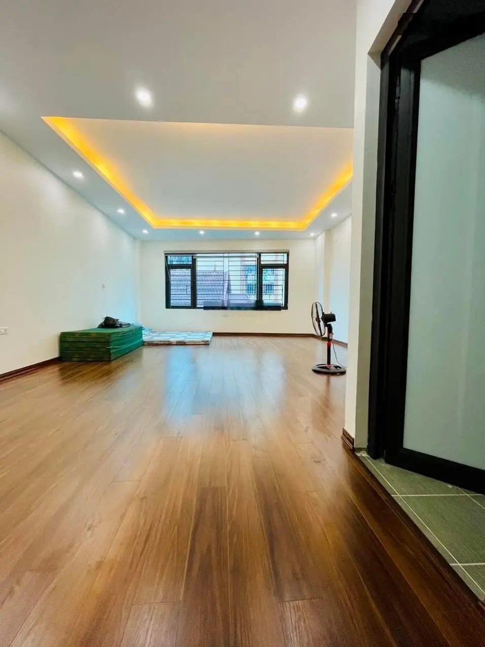 Bán nhà riêng 55m, mặt ngõ hồ tùng mậu, ngõ thông, kinh doanh sầm uất- 6 tầng thang máy mới tinh.