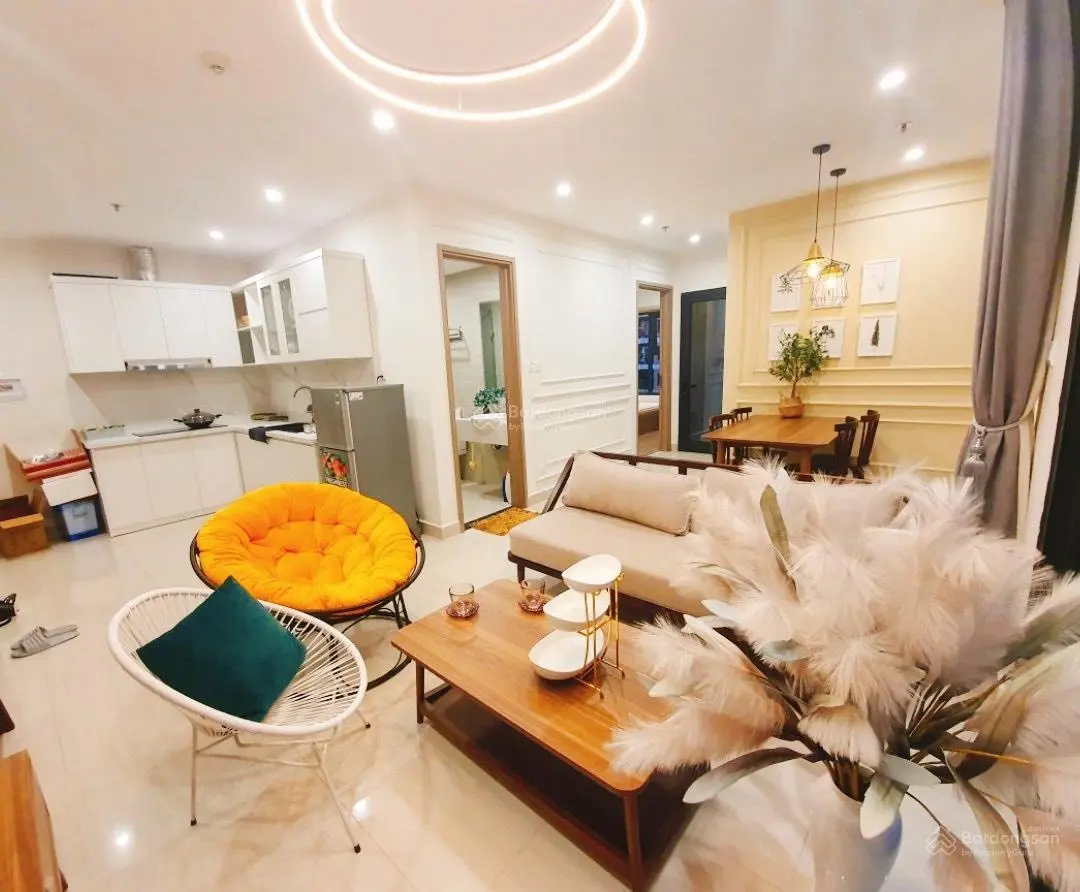 Cần tiền vào dự án mới chủ nhà gửi bán nhanh căn hộ 2PN + 1 góc 70m2 chỉ với 3 tỷ tại Vinhomes OCP