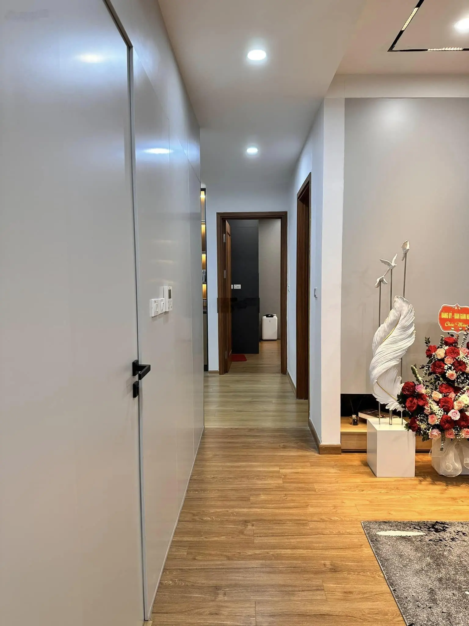 Siêu phẩm giá tốt nhất tại The Emerald. Diện tích 124m2 thiết kế 3 ngủ, nội thất sang - xịn - mịn
